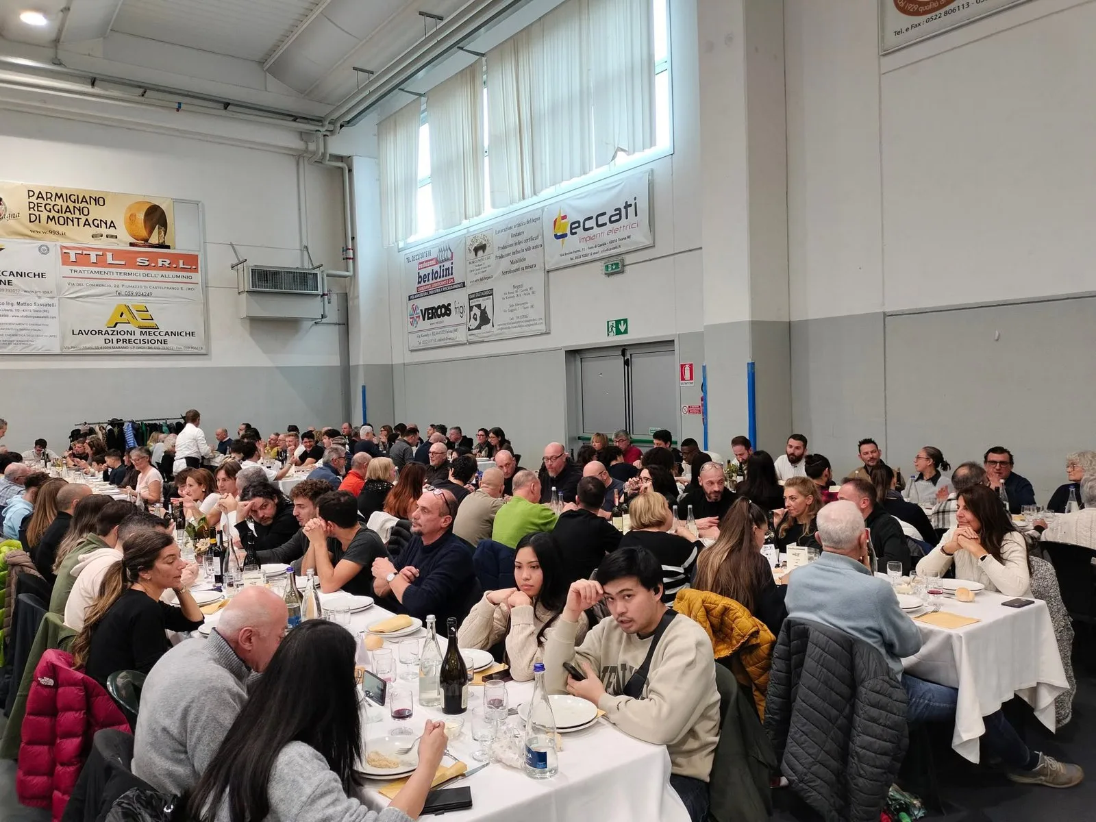 Festa del Tartufo 2025 19 La sala durante il pranzo